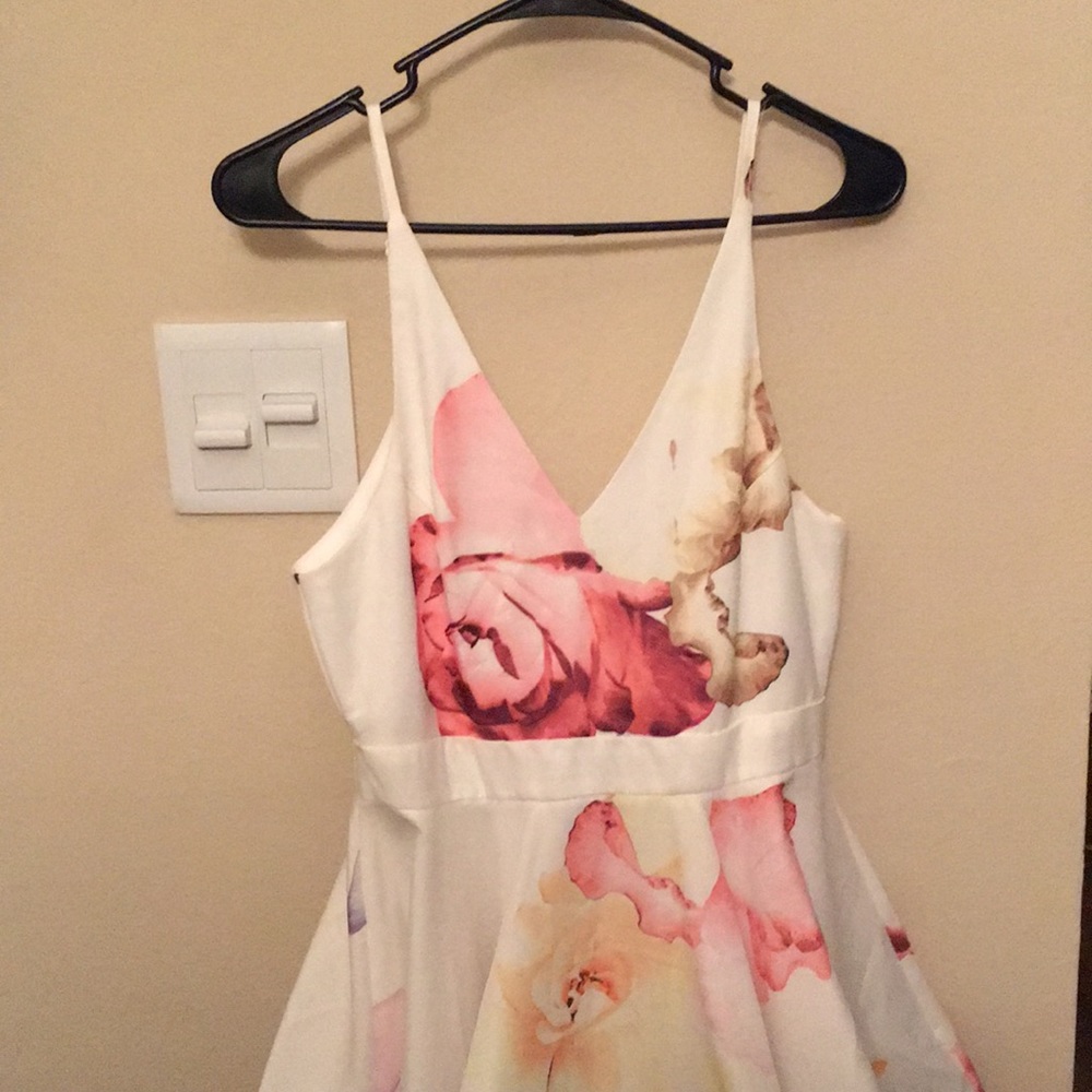 Floral spaghetti strap bounce skirt dress